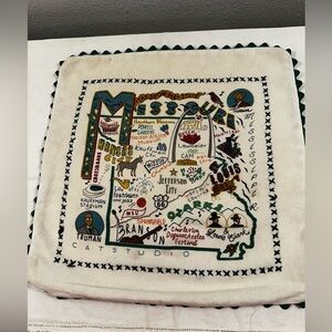 Catstudio pillow cover Missouri state zip close 100% cotton. See pictures